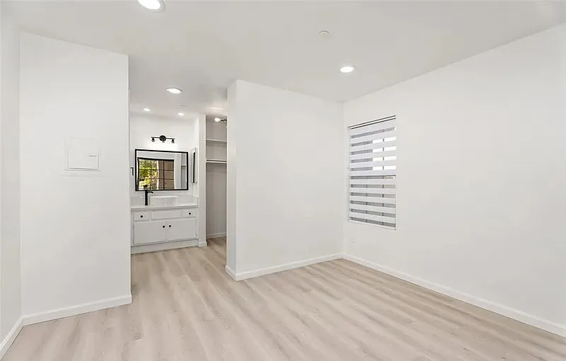1 bed, 1.0 bath, 608 sqft, $1,800 — Photo 3