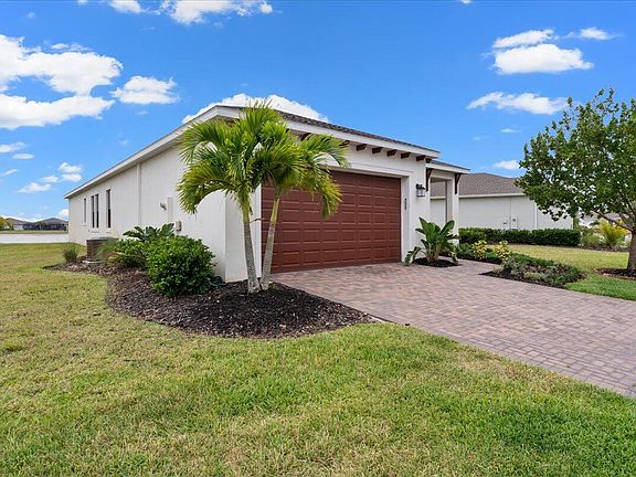 3rd image of 2671 Treasure Cay Ln