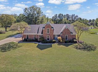 10661 Chapel Hill Rd, Lakeland, TN 38002