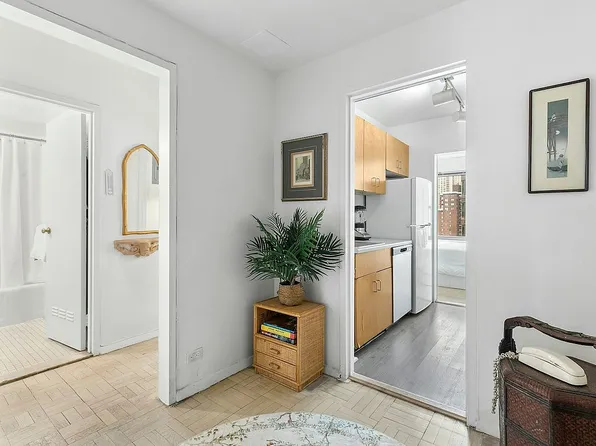 55 E End Ave APT 15J, New York, NY 10028