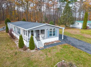 60 Squire Ridge Rd, Hampstead, NH 03841