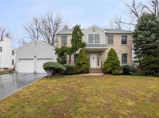 347 Saint Marks Ave, Piscataway, NJ 08854