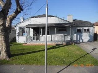 495 Almanza Dr, Oakland, CA 94603