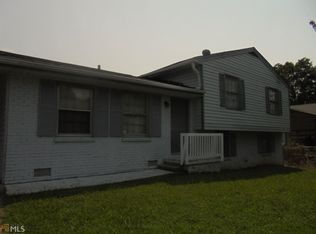 2563 Stanford Dr, Ellenwood, GA 30294