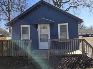 206 E College St, Clinton, MO 64735