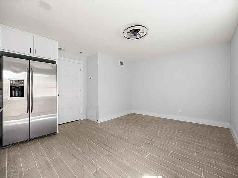 3229 Holman St #4 — Photo 23
