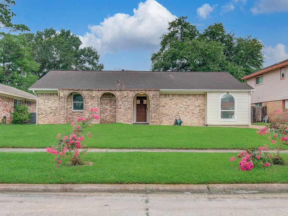 1st image of 510 Mistywood Dr