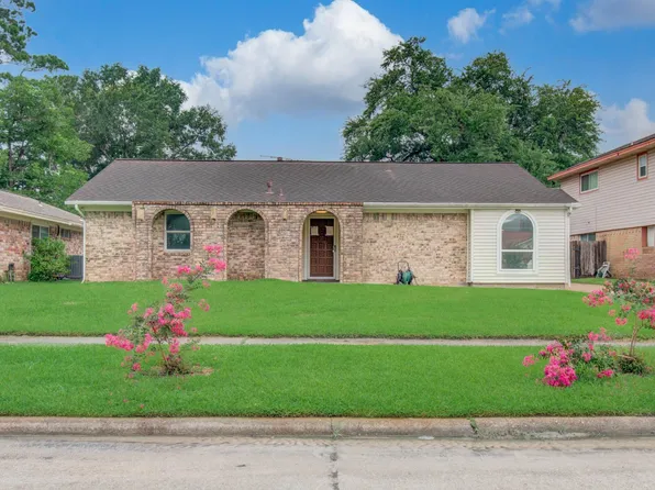 510 Mistywood Dr, Houston, TX 77090