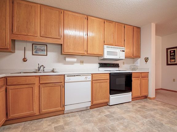 4th image of 2307 27th St