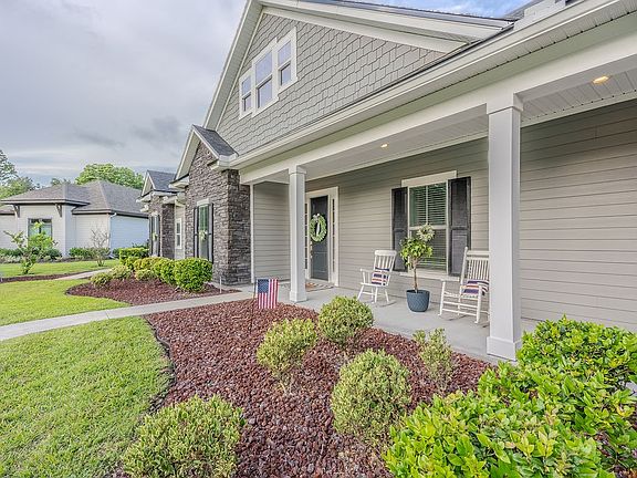 3rd image of 96424 Southern Lily Dr