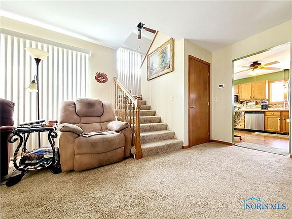 5th image of 405 N 3rd St