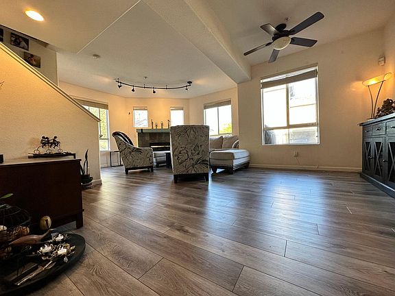 3rd image of 502 Marble Arch Ave #614