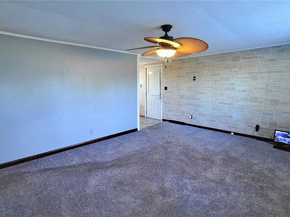 5th image of 122 N 12th St #145