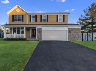 15 S Conway Ct, South Elgin, IL 60177