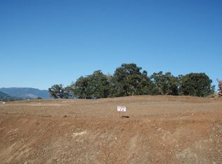 124 Old Barn Ct, Roseburg, OR 97470
