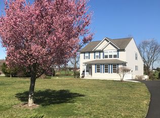 22510 Lakeshore Dr, Georgetown, DE 19947