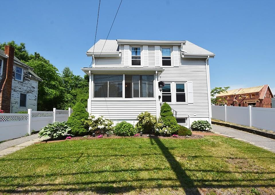 1st image of 265 Nahatan St
