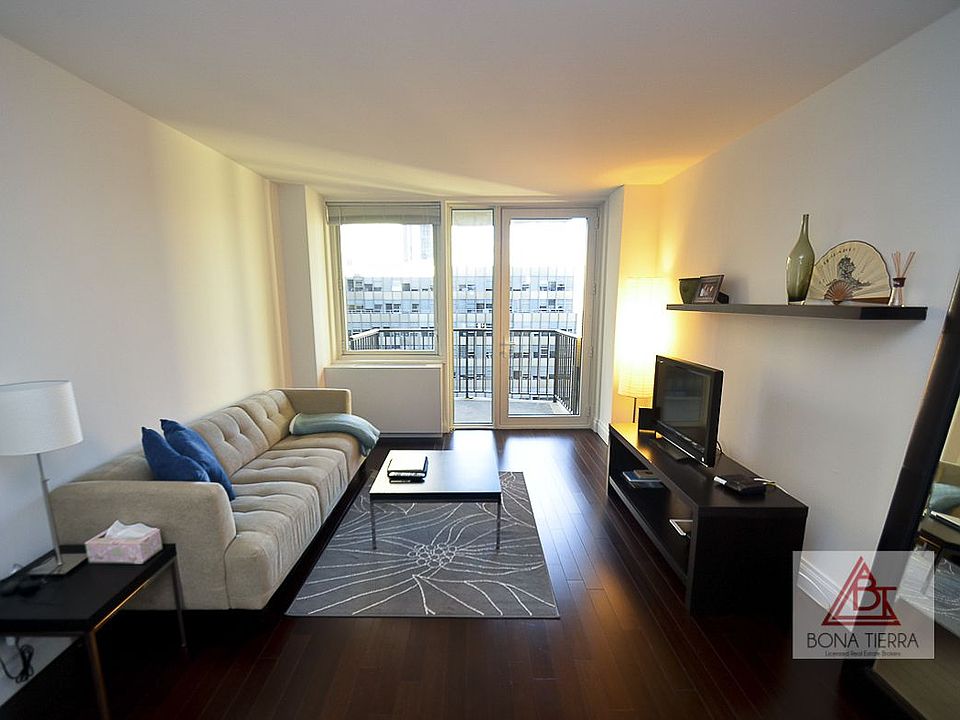 1st image of 211 E 46th St #24C