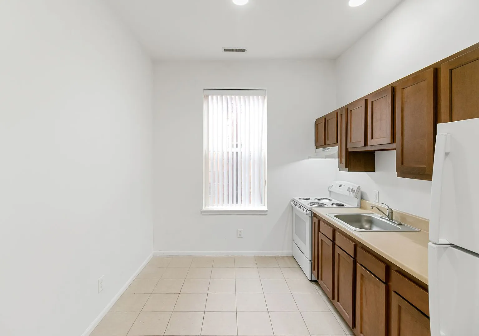 Cross Street Apartments (JAB Ypsi LLC) — Photo 3