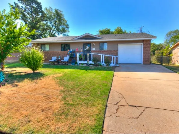 604 Meadowlake Dr, Noble, OK 73068