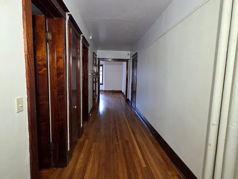824 Columbus St #4 — Photo 11