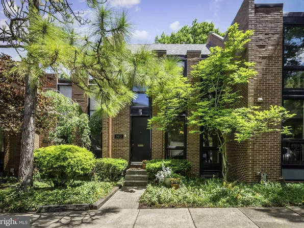 1413 Jordan St, Baltimore, MD 21217
