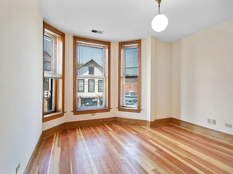 2557 N Halsted St #3 — Photo 5