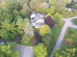 345 Foxwood Ln, Petoskey, MI 49770