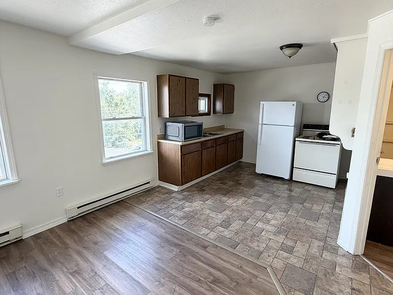 315 N Broadway St #C — Photo 2