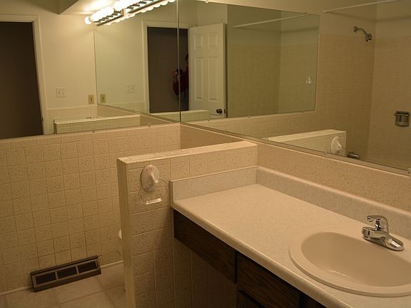 4th image of 4302 W Tufts Ave