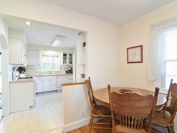 5th image of 48 Brandeis Ave