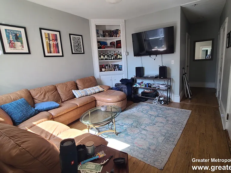 99 Endicott St #4 — Photo 5
