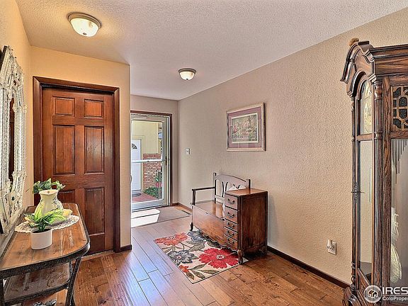 4th image of 1357 43rd Ave #9