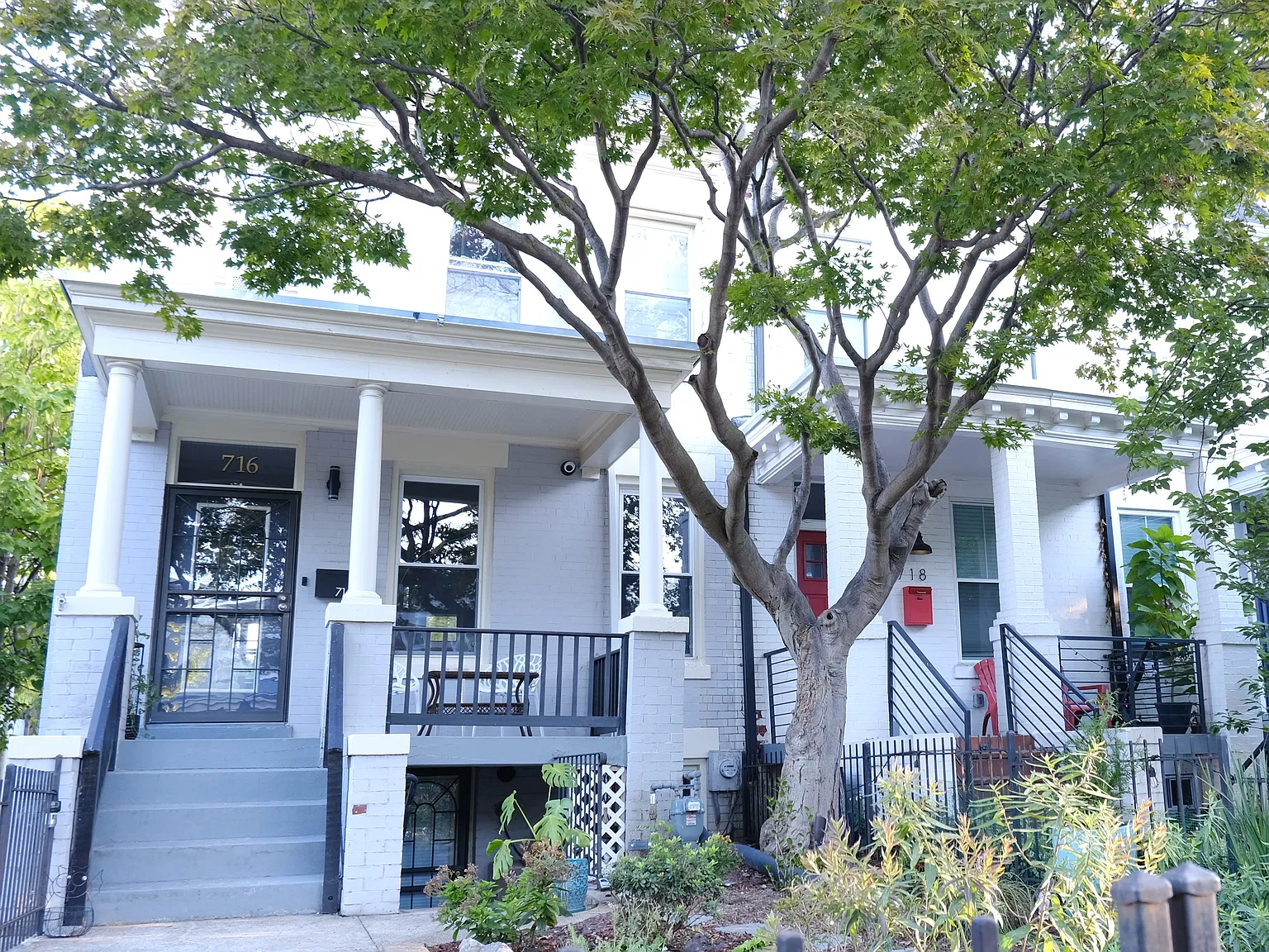 3 bed, 3.5 bath, 1650 sqft, $4,350 — Photo 1