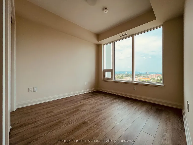 212 King William St #1023 — Photo 7