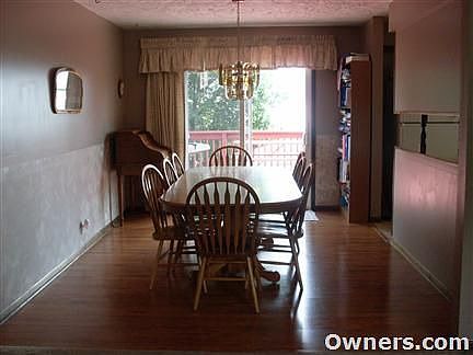 4th image of 217 W C St