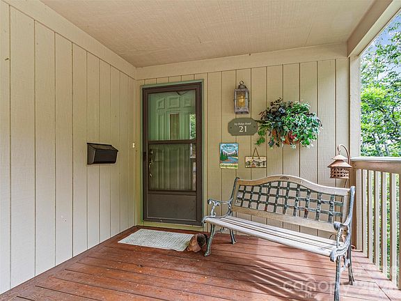 2nd image of 21 Ivy Ridge Rd