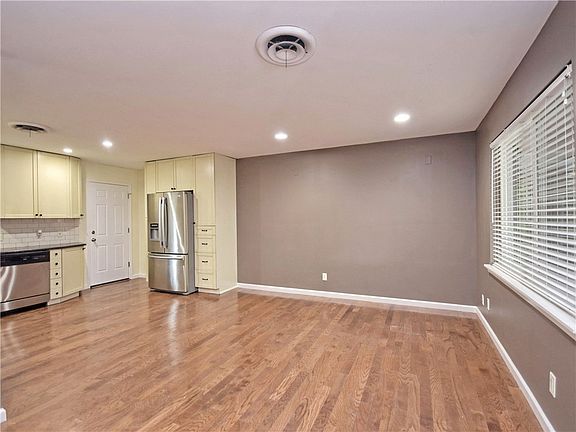 4th image of 2309 Alta Vista Ave #A