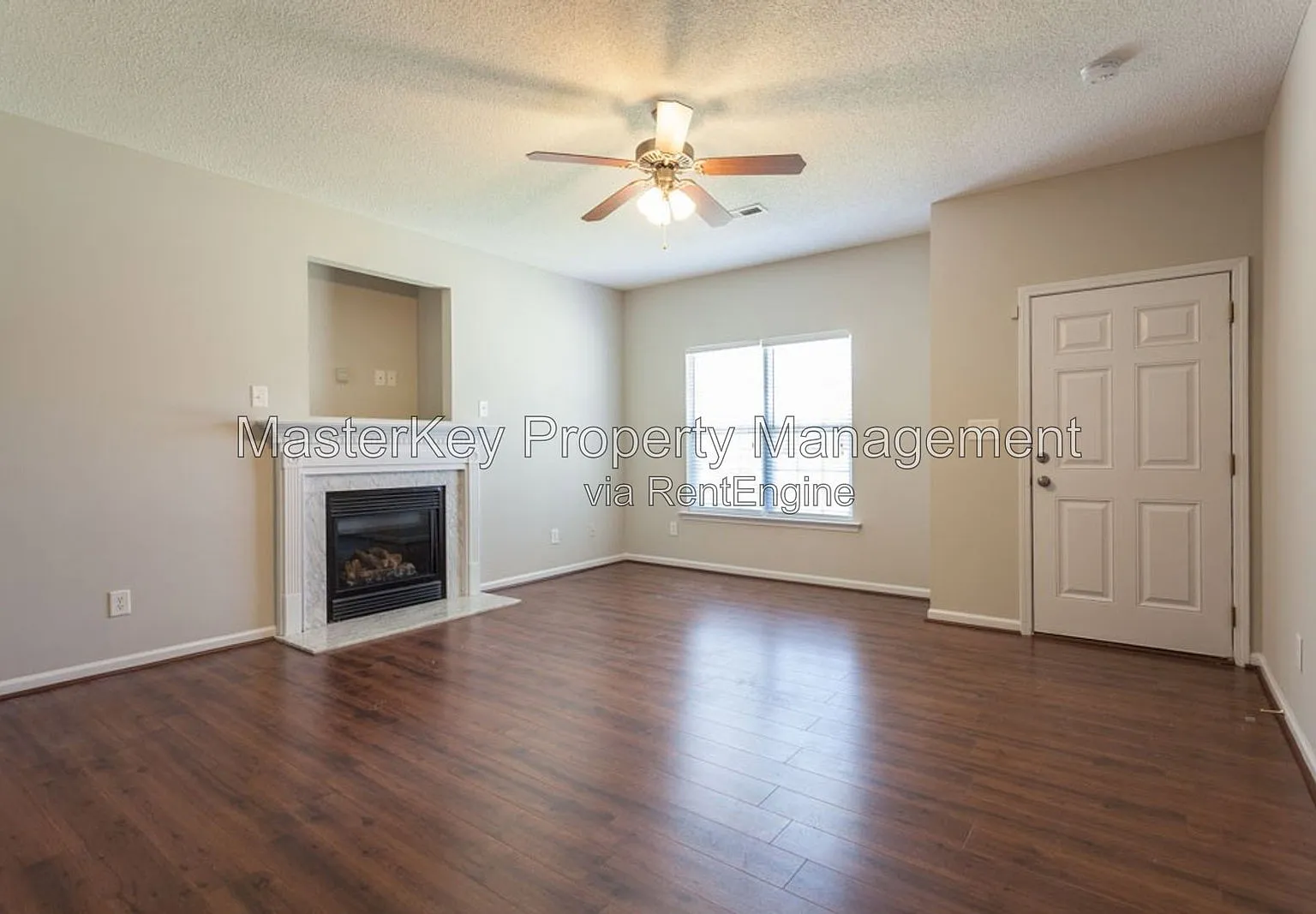 3 bed, 2.5 bath, 1658 sqft, $1,895 — Photo 2