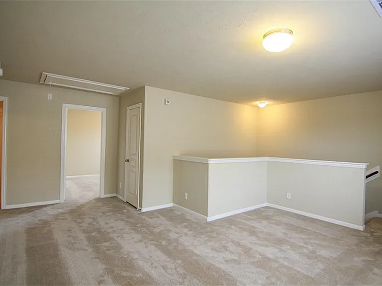 18206 Canary Bluff Ln — Photo 14