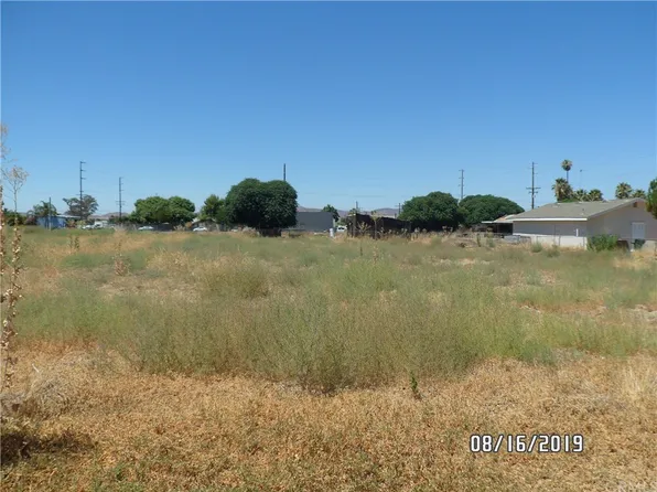 196 E Shaver St, San Jacinto, CA 92583