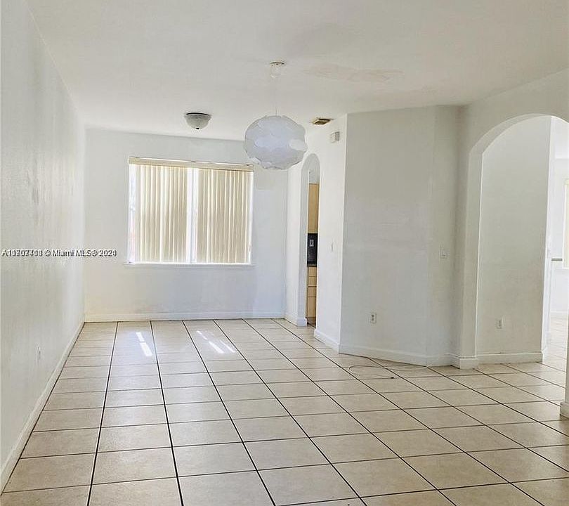 1st image of 5440 NW 107th Ave APT 206