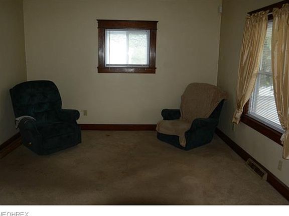 4th image of 514 Whipple Ave