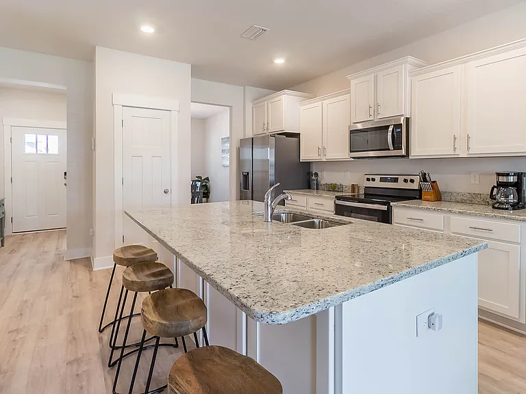 14334 Gardenglen Dr — Photo 2