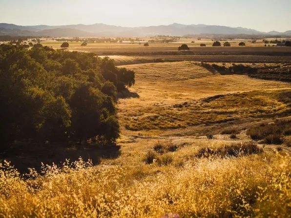 68365 Jolon Rd, Bradley, CA 93426