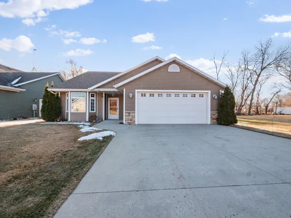 214 Rodeo Rd, Alexandria, MN 56308