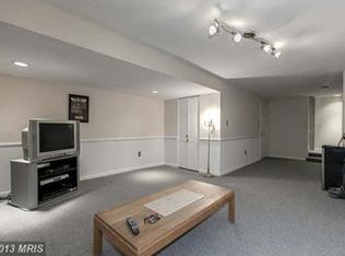 9438 Goldfield Ln, Burke, VA 22015