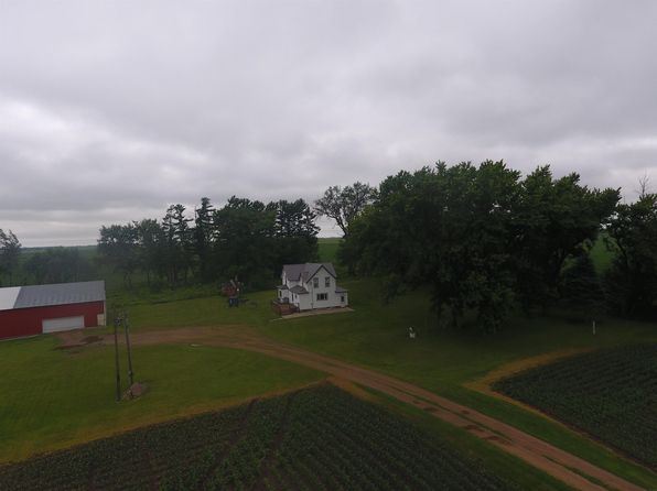12027 March Ave, Lime Springs, IA 52155