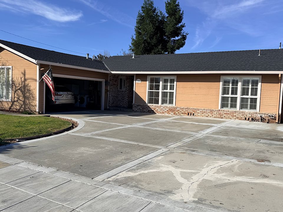1st image of 1309 Foxworthy Ave