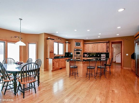 5th image of 194 Sycamore Dr